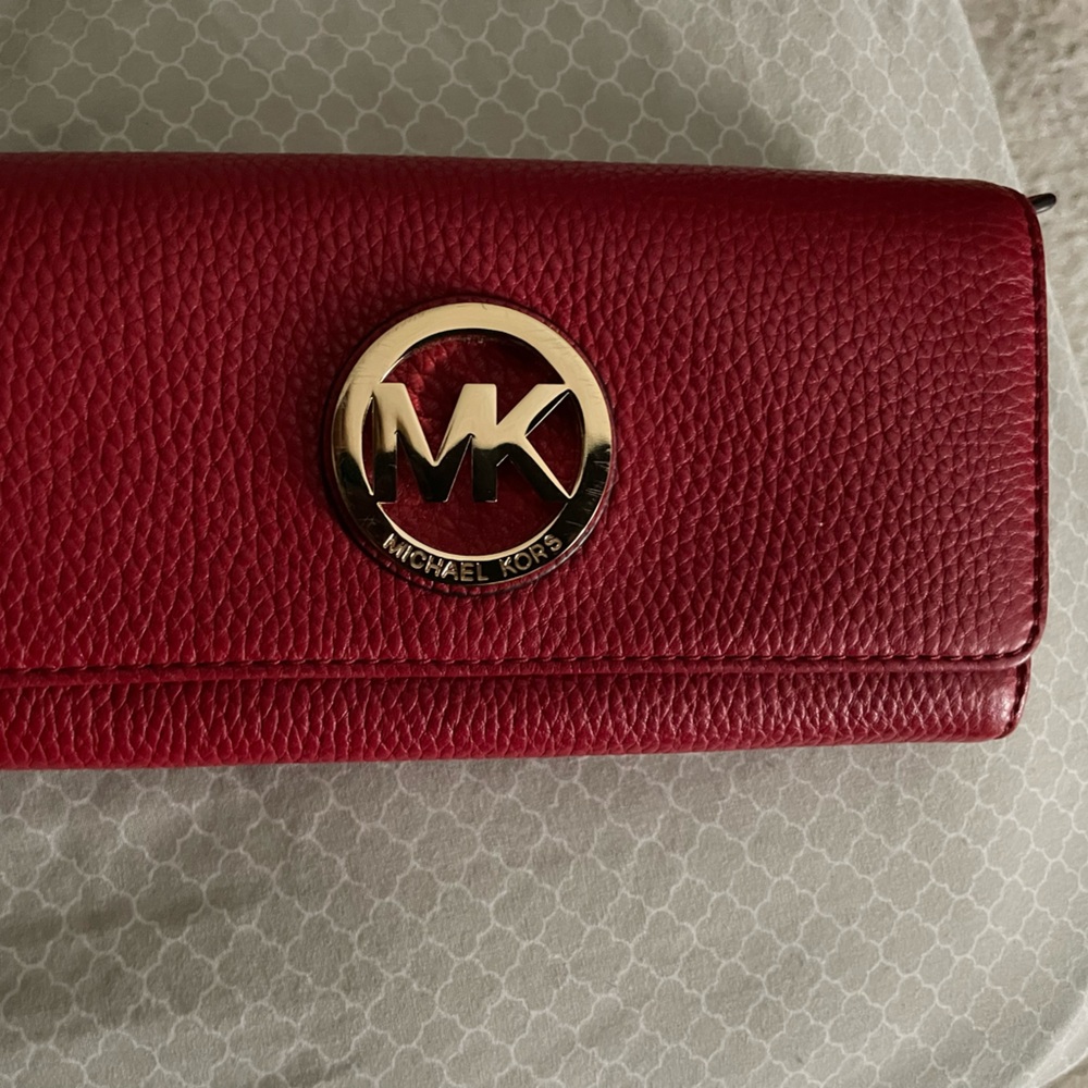 Michael kors wallet